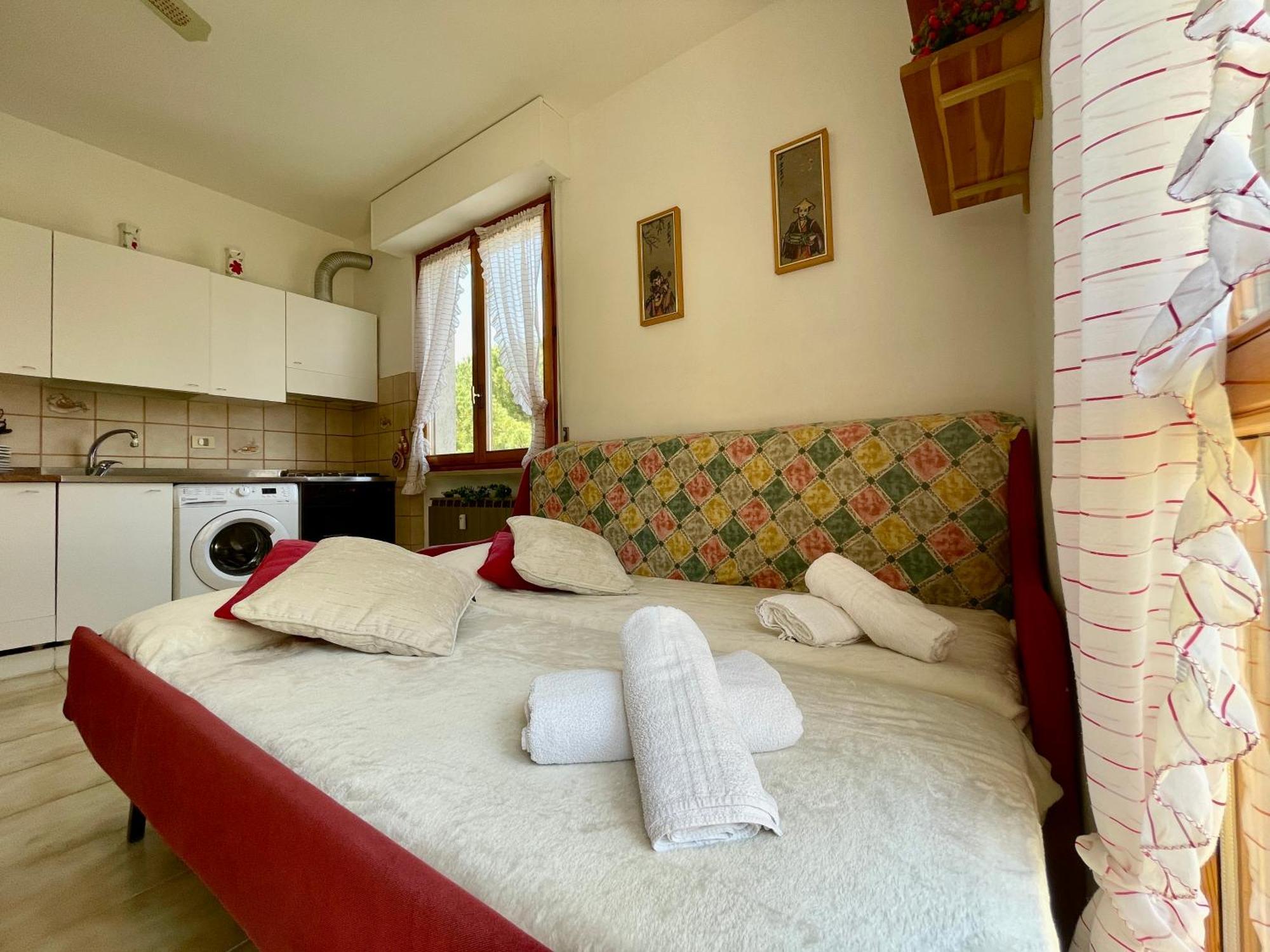 2 Locali A 600 Mt Dal Mare - Free Parking Apartment Ceriale Luaran gambar