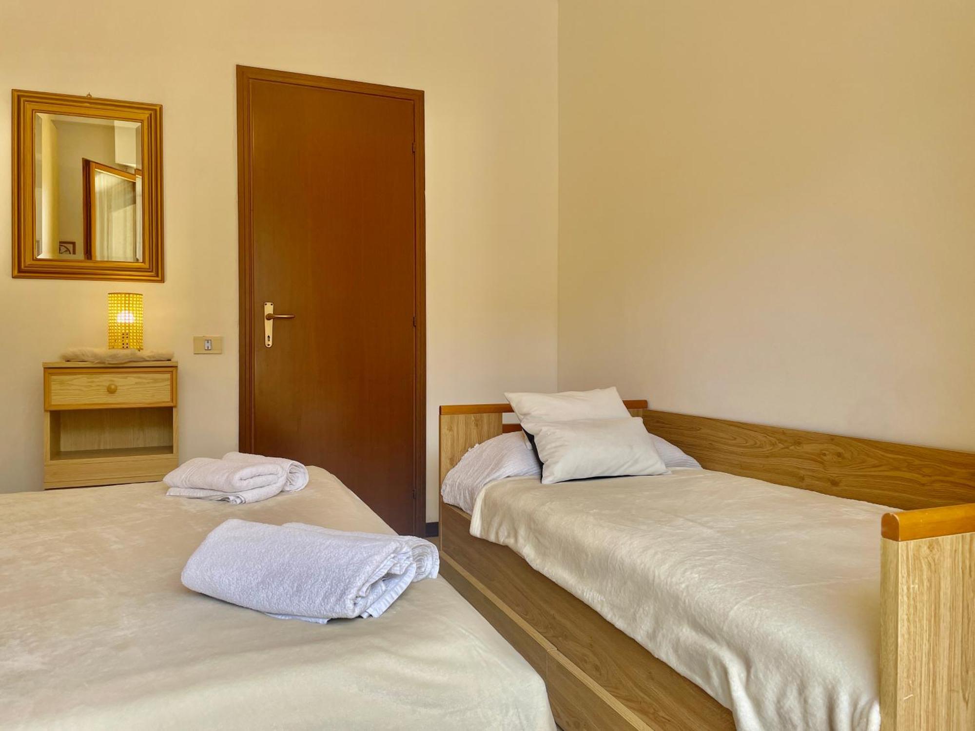 2 Locali A 600 Mt Dal Mare - Free Parking Apartment Ceriale Luaran gambar